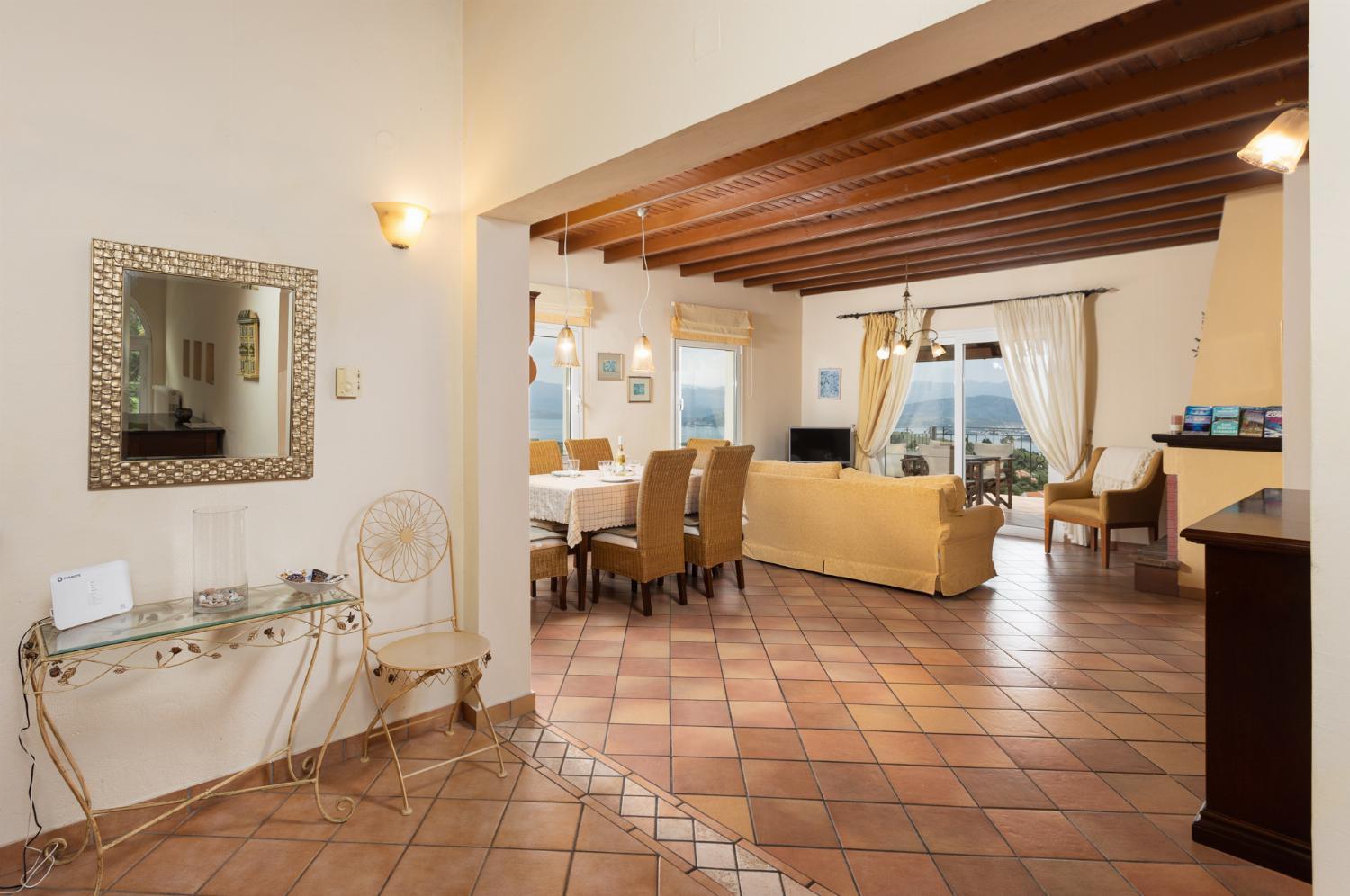 Villa Eleni Agnitsini ภายนอก รูปภาพ