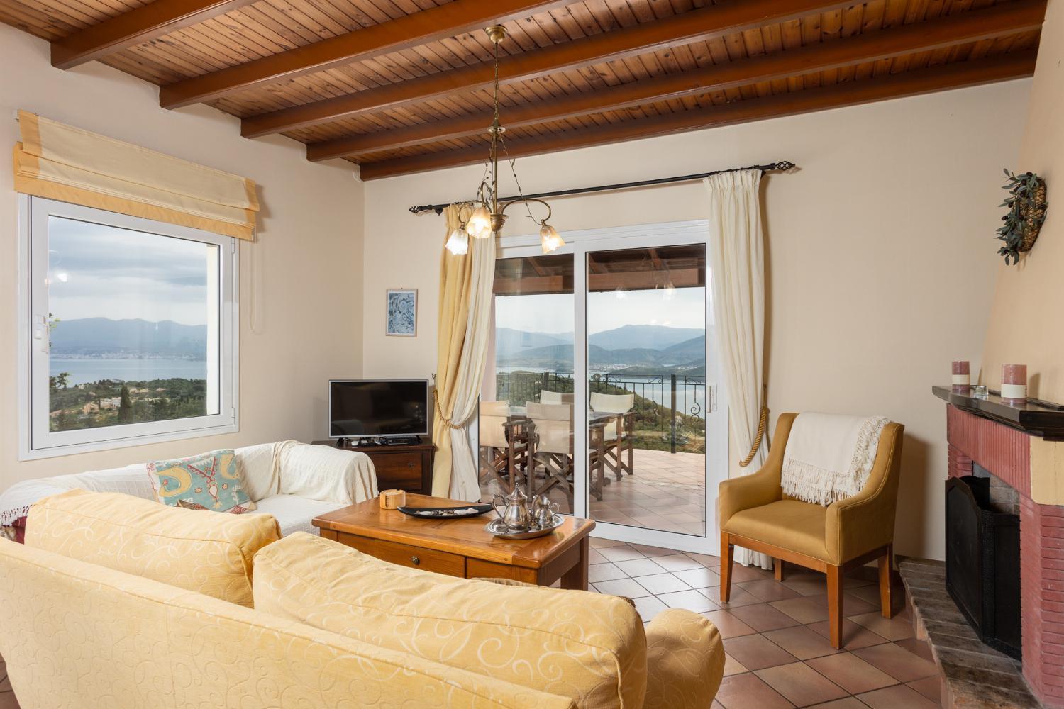 Villa Eleni Agnitsini ภายนอก รูปภาพ