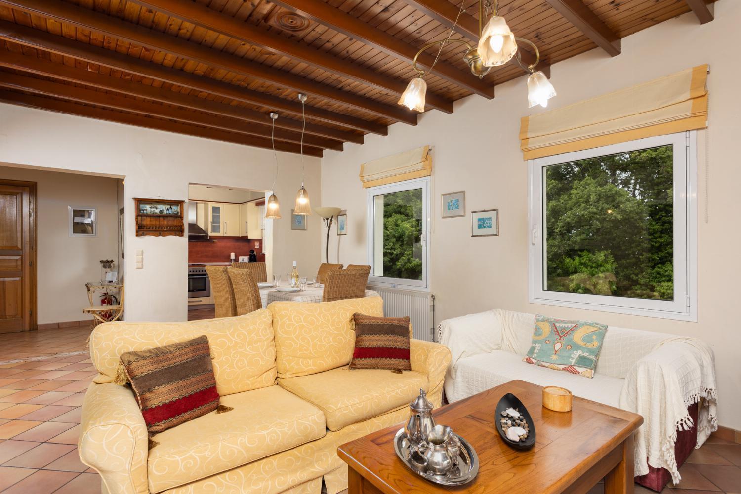 Villa Eleni Agnitsini ภายนอก รูปภาพ